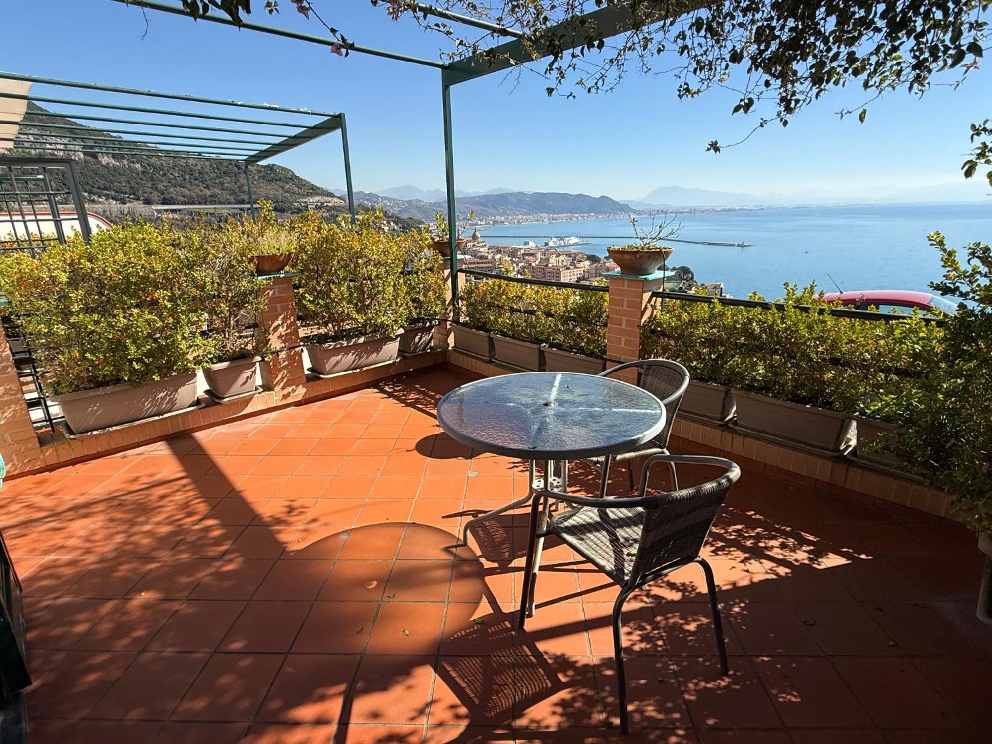 Willa Casa Gabriella - Amalfi Coast - Free Parking - Full Sea View Vietri Zewnętrze zdjęcie
